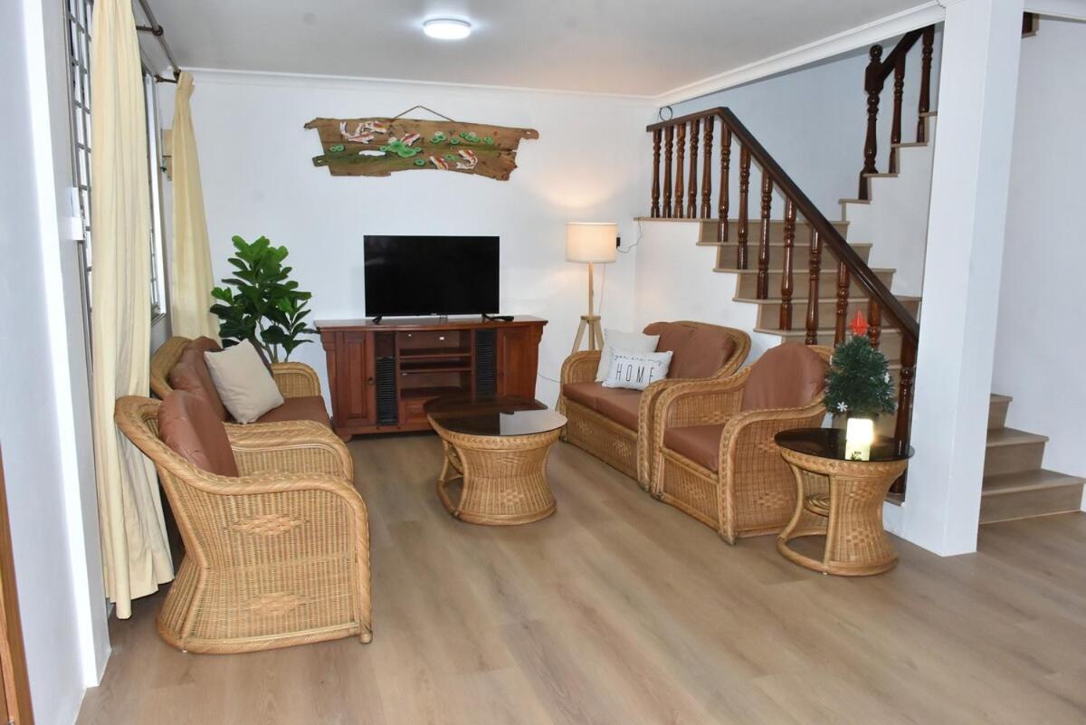 Rain Tree Homestay Bintulu Luaran gambar